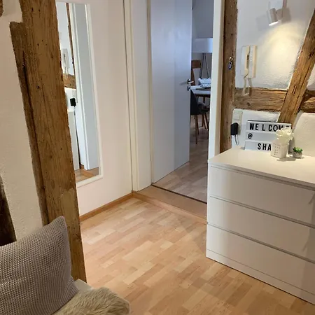 Apartment Zentrale Altbauwohnung Mit Flair *