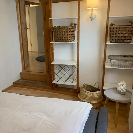 Apartment Zentrale Altbauwohnung Mit Flair